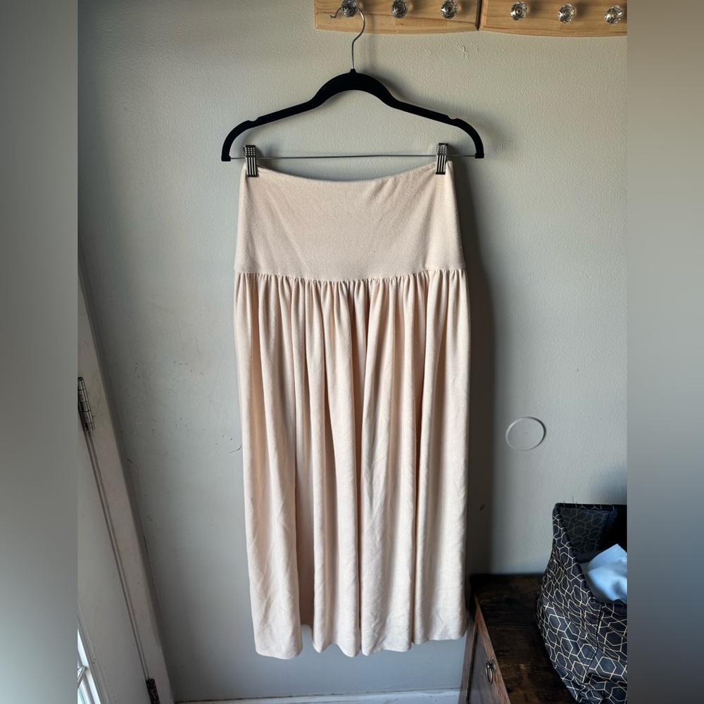 ELODIE Cream Knit Drop Waist Maxi Skirt - Size M - Flowy Boho Chic